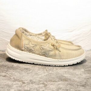 HEY DUDE 🌟 STAR Gold LINEN slip on girl’s shoes size 10